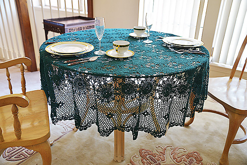 Festive Crochet Round Tablecloth. Every Green color. 70" RD - Click Image to Close